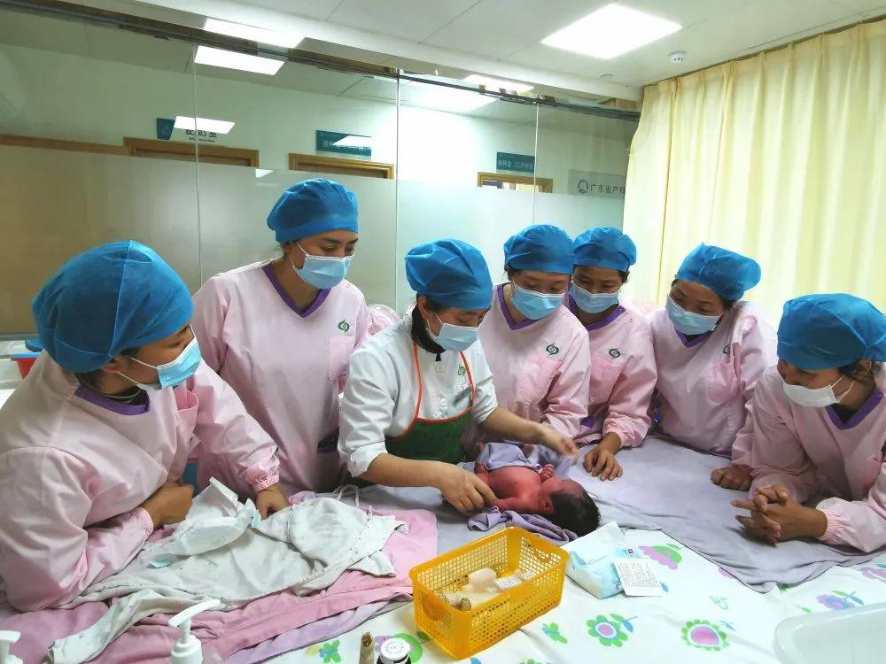 南阳妇婴监护型护送